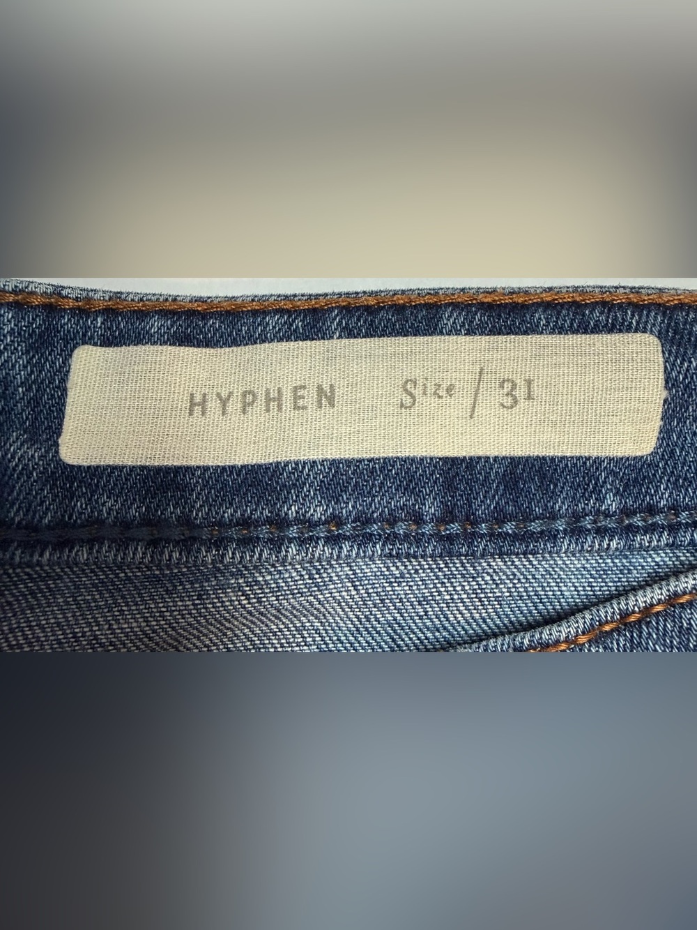 Pilcro Hyphen Cuffed Cropped Women's Jeans in Medium distressed Blue Denim 31 - Picture 11 of 15